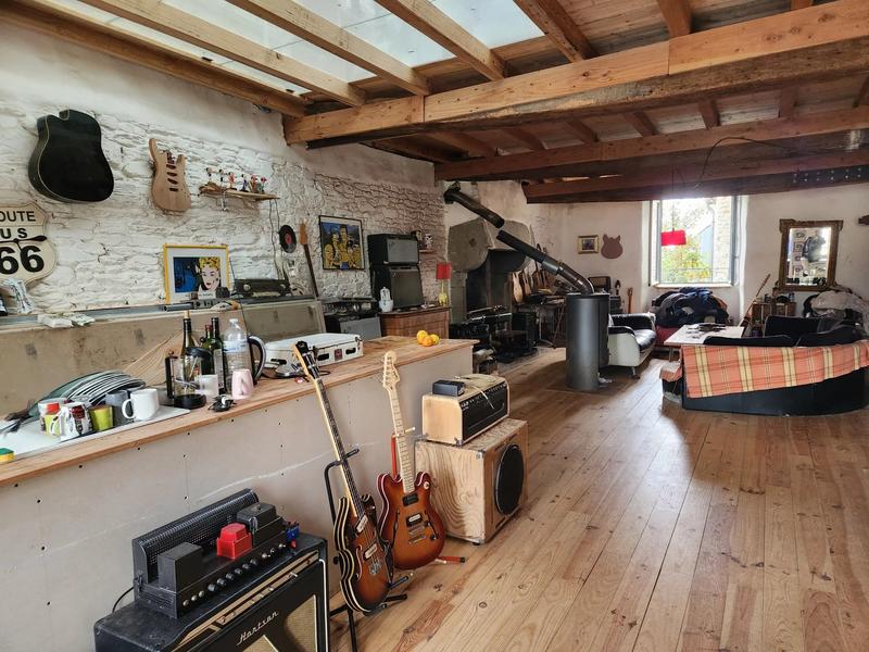 Maison - 205 m² - 6 pièces