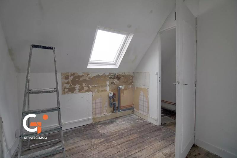 Immeuble - 90 m² - 6 pièces