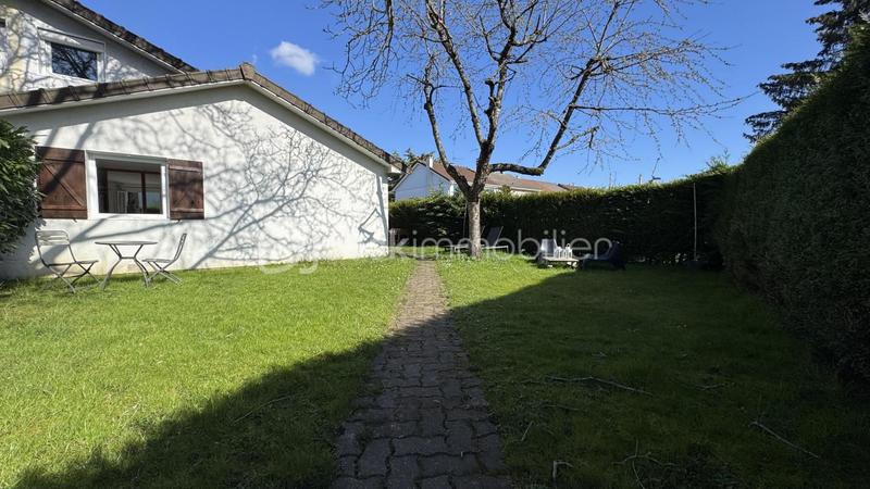 Maison - 101 m² - 7 pièces