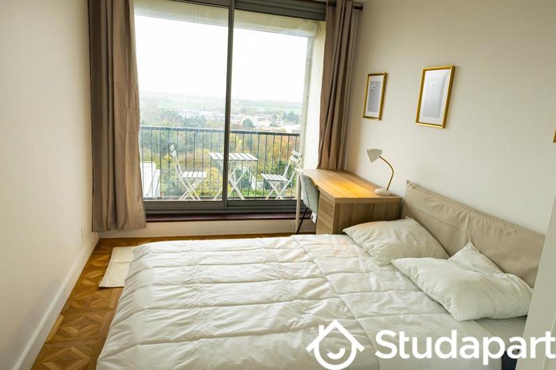 Chambre - 15 m² - 1 pièce