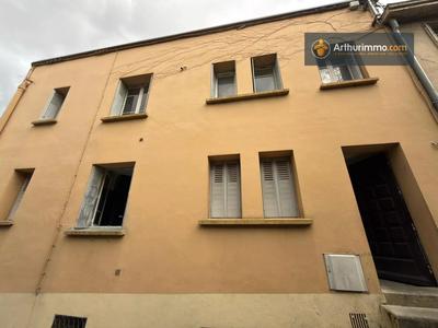 Immeuble - 243 m² - 8 pièces