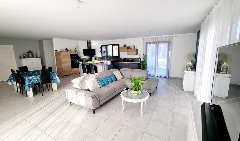 Maison - 136 m² - 5 pièces