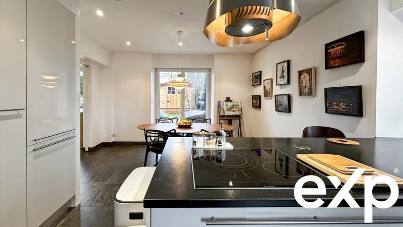 Appartement - 80 m² - 4 pièces