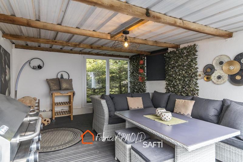 Maison - 140 m² - 6 pièces