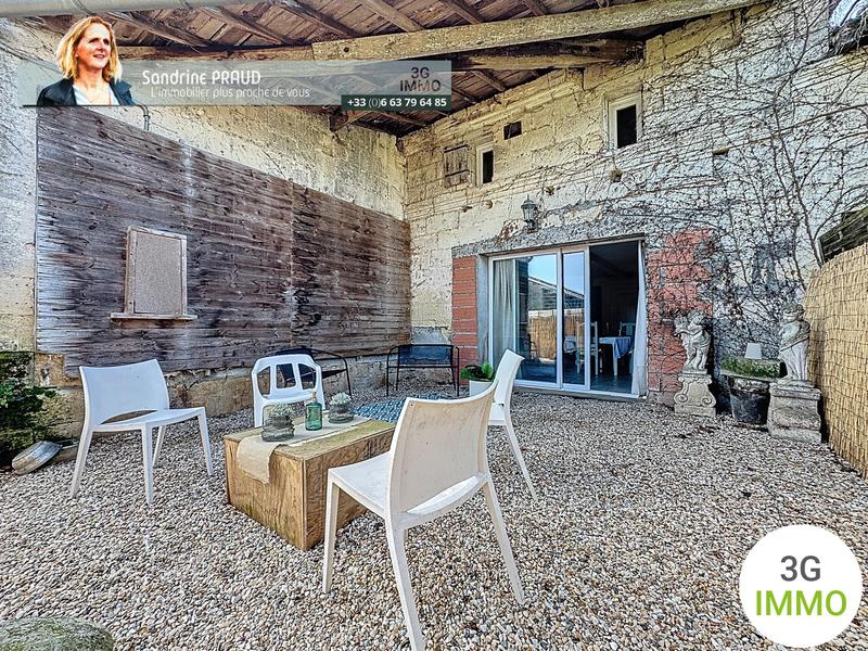 Maison en pierre - 201 m² - 7 pièces