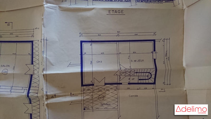 Villa - 266 m² - 8 pièces