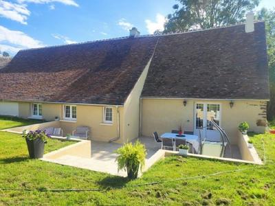 Maison - 163 m² - 5 pièces