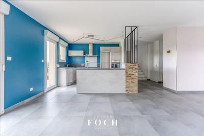 Maison - 147 m² - 7 pièces