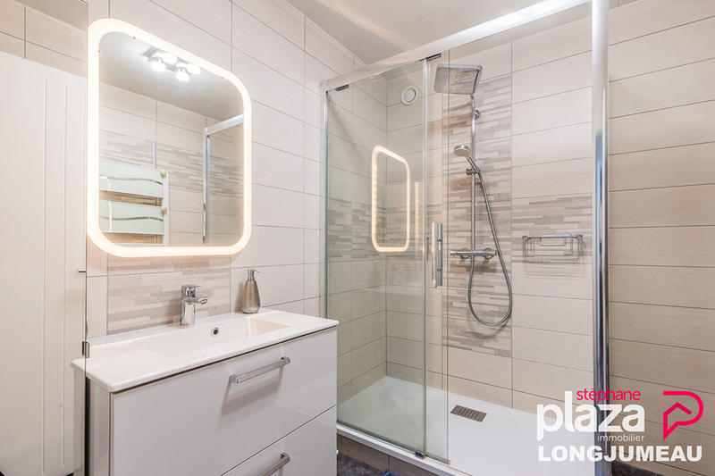 Appartement - 90 m² - 5 pièces