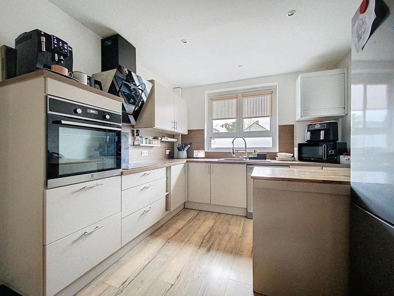 Maison - 85 m² - 4 pièces