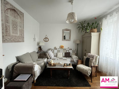 Appartement - 65 m² - 5 pièces