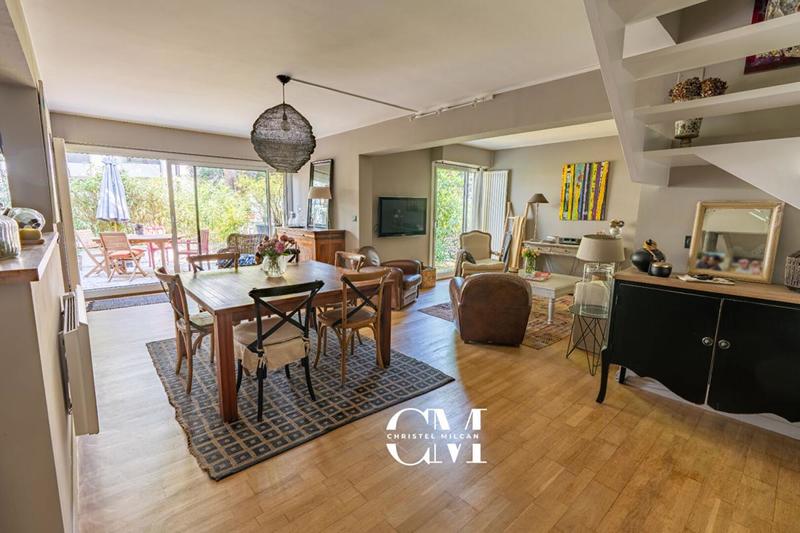 Appartement - 98 m² - 4 pièces