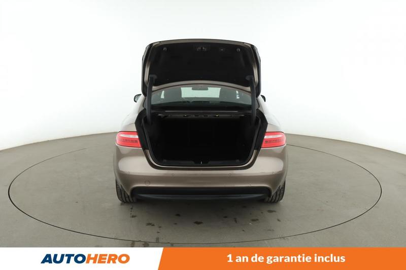 Jaguar Xe 2.0 Prestige Auto 200 ch