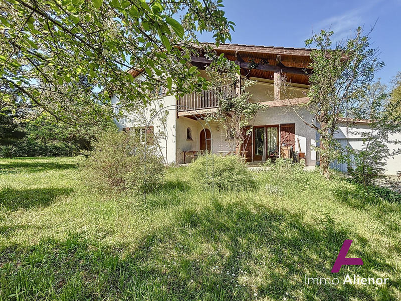 Maison - 130 m² - 4 pièces