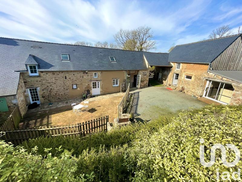 Maison - 200 m² - 7 pièces