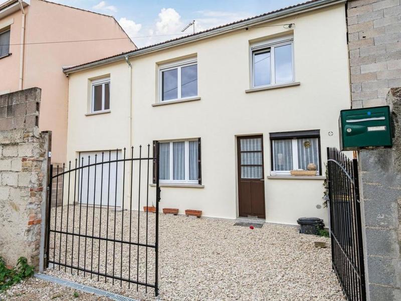 Maison - 100 m² - 6 pièces