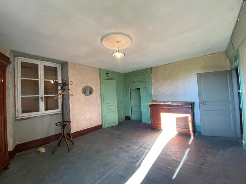 Maison ancienne - 475 m² - 18 pièces