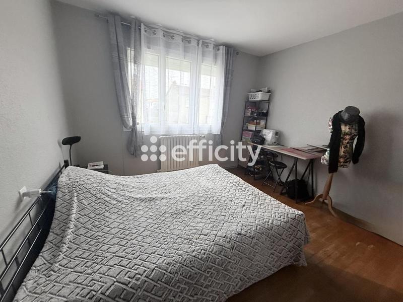 Maison - 102 m² - 6 pièces