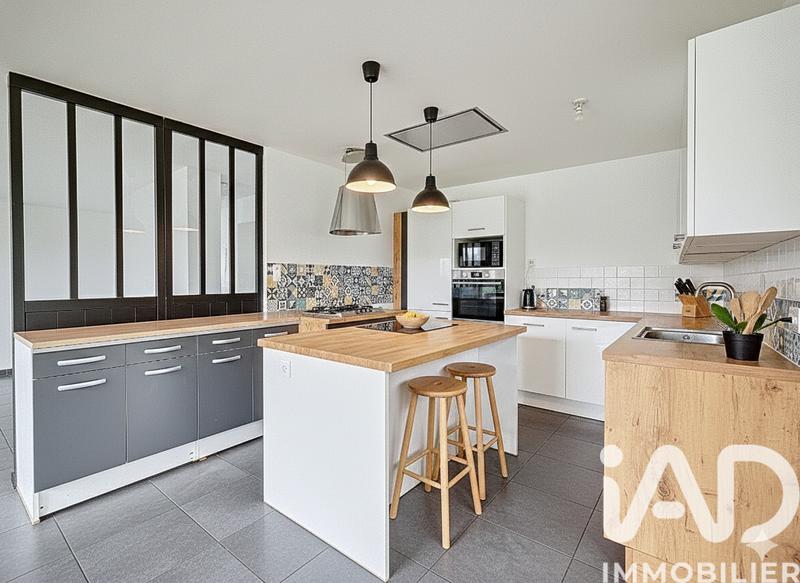 Maison - 110 m² - 5 pièces