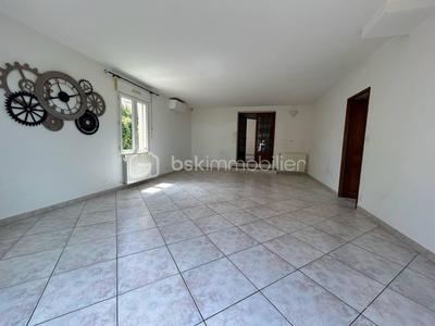 Maison - 117 m² - 4 pièces