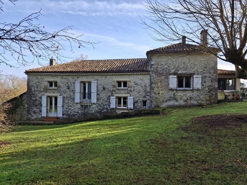 Maison ancienne - 198 m² - 9 pièces