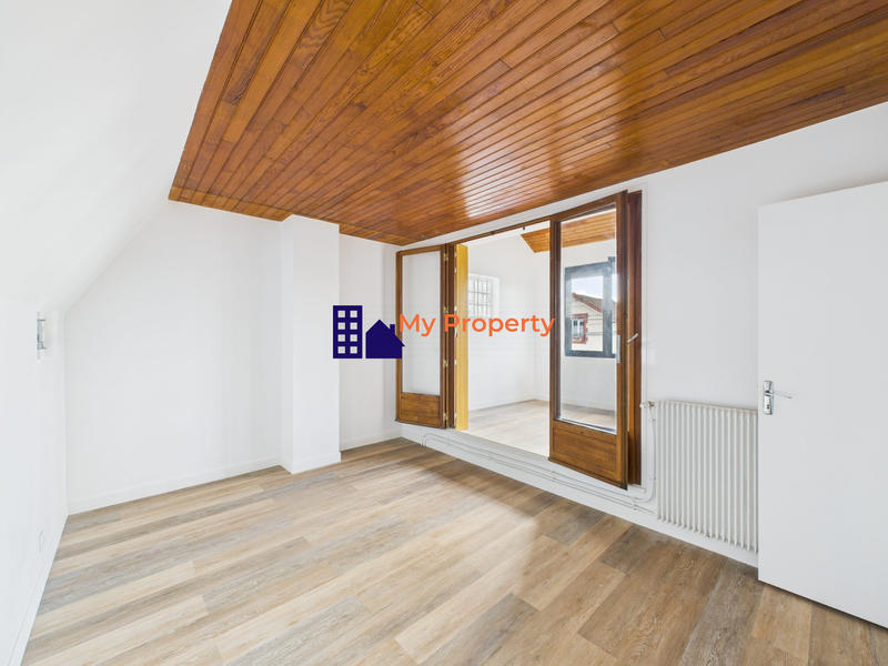 Maison - 152 m² - 7 pièces