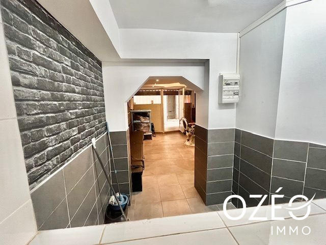 Local commercial - 49 m² - 2 pièces