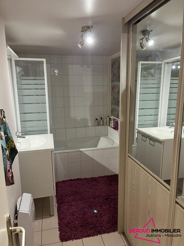 Appartement - 97 m² - 6 pièces