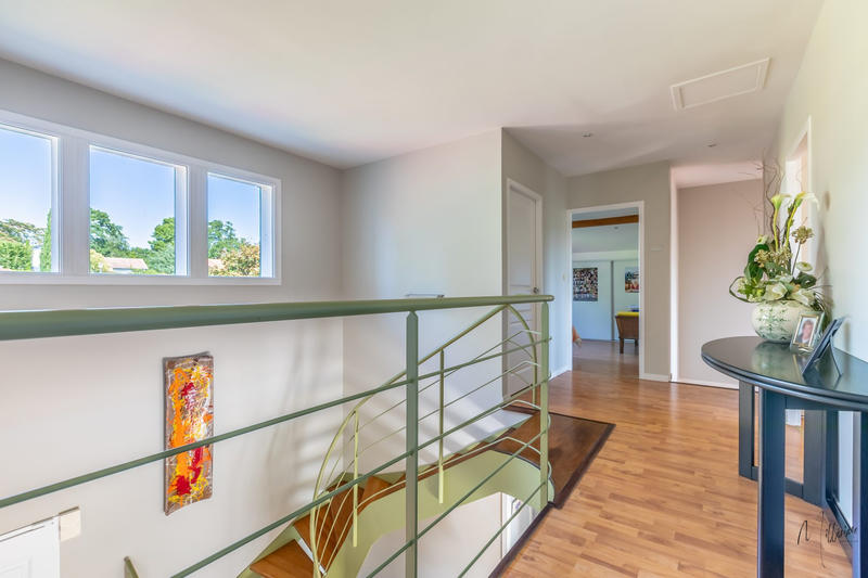 Maison - 196 m² - 7 pièces