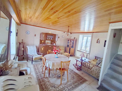 Maison en pierre - 70 m² - 4 pièces