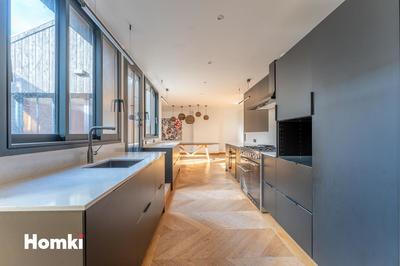 Loft - 194 m² - 5 pièces