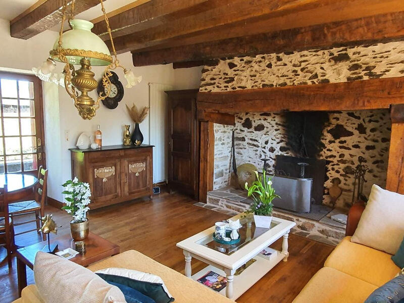 Maison - 102 m² - 4 pièces