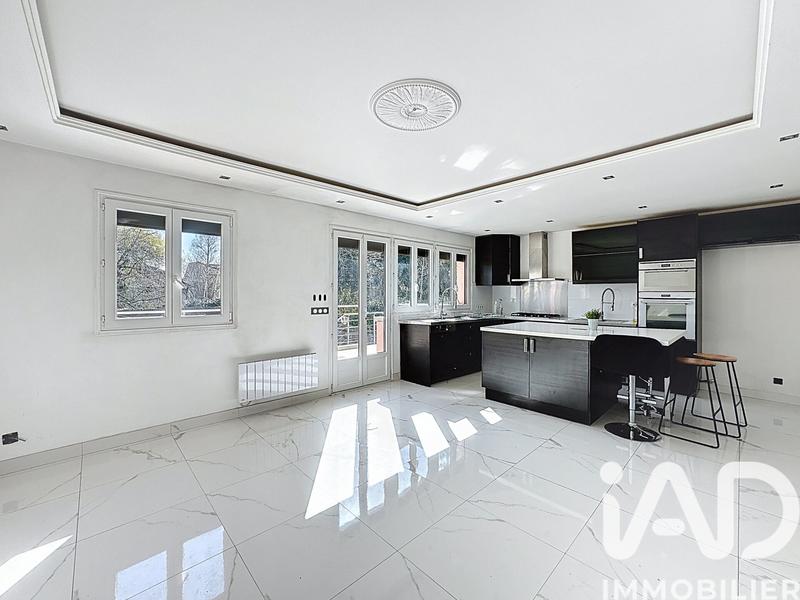 Maison - 175 m² - 7 pièces