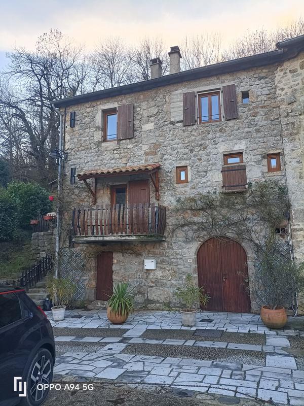 Maison - 151 m² - 8 pièces