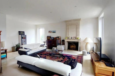 Propriété - 180 m² - 5 pièces