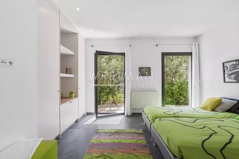 Villa - 204 m² - 6 pièces