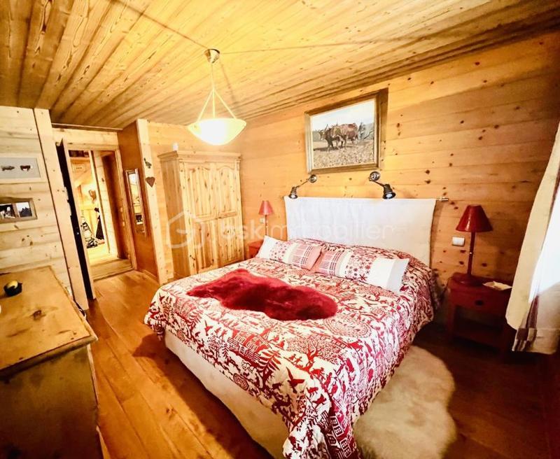 Châlet - 350 m² - 9 pièces