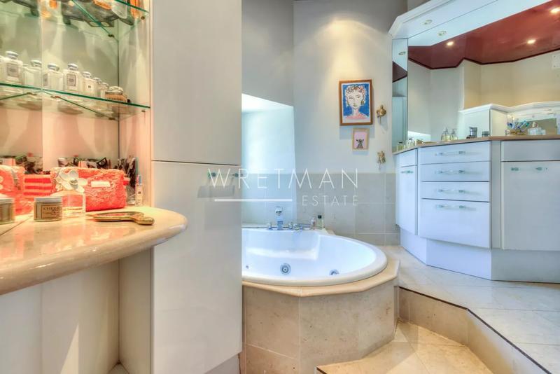 Château - 542 m² - 20 pièces