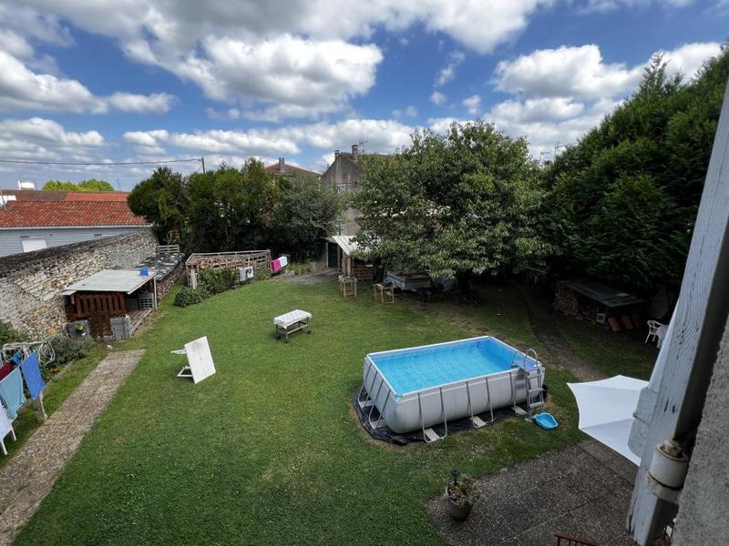 Maison de maîtres - 610 m²