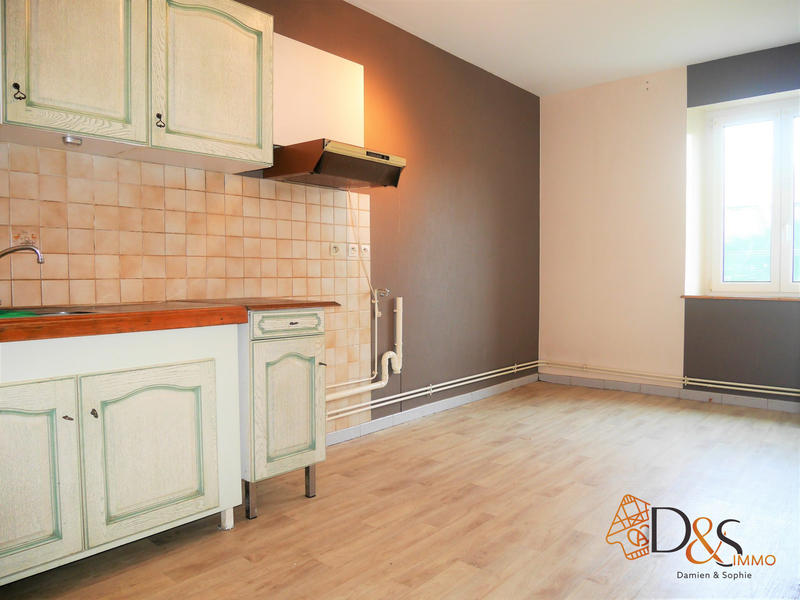 Maison - 200 m² - 8 pièces