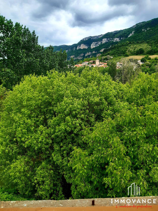 Maison - 350 m² - 16 pièces