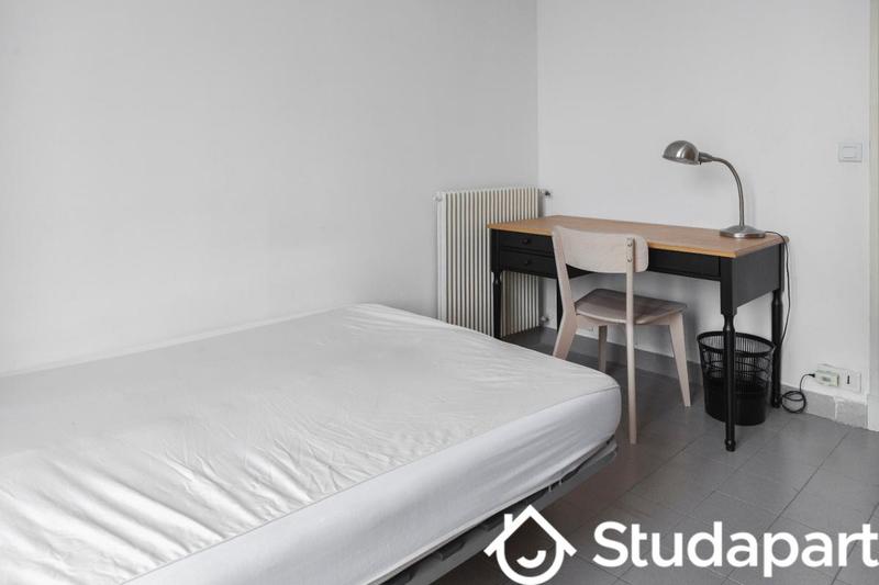 Chambre - 9 m² - 1 pièce