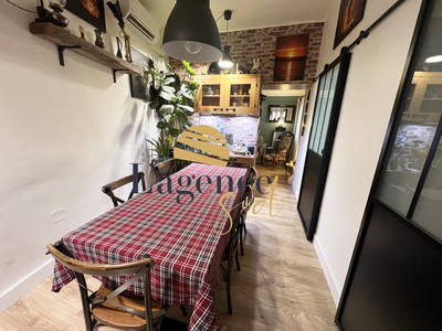 Maison - 95 m² - 5 pièces