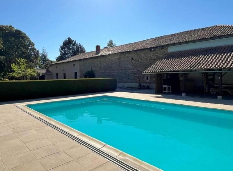 Maison - 293 m² - 8 pièces