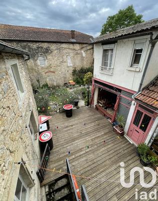 Maison - 240 m² - 9 pièces