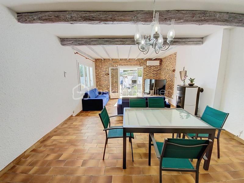 Maison traditionnelle - 176 m² - 7 pièces