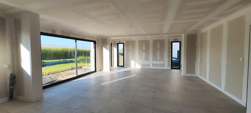 Maison - 140 m² - 6 pièces