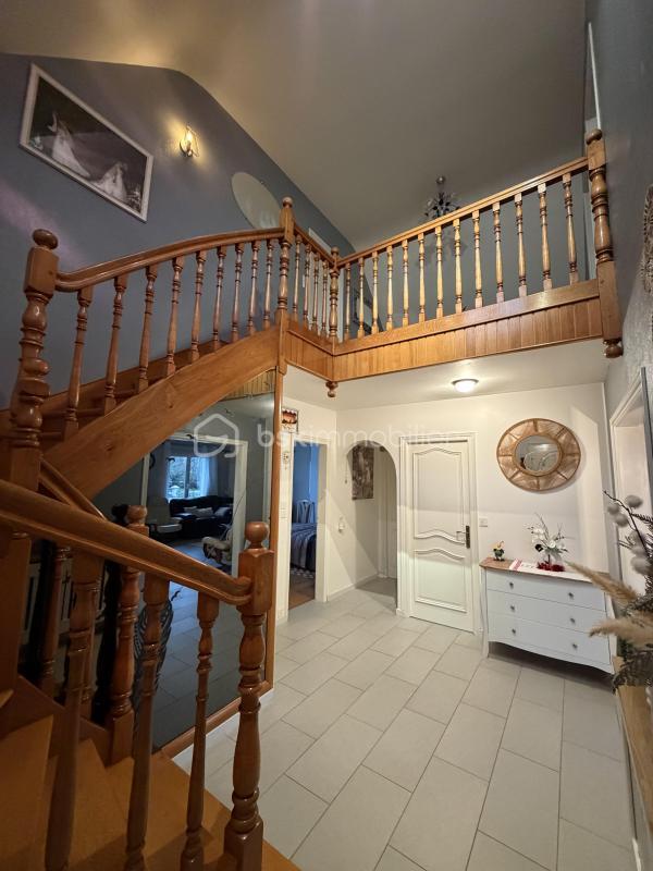 Maison traditionnelle - 145 m² - 7 pièces