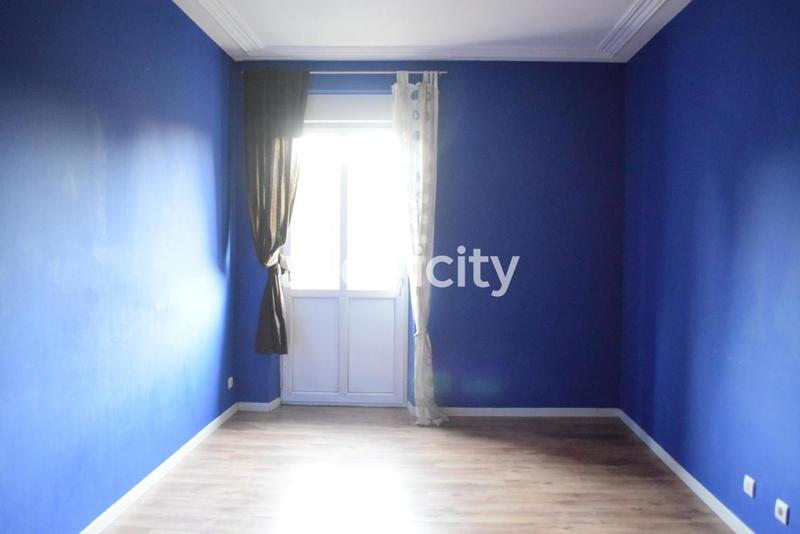 Appartement - 99 m² - 4 pièces