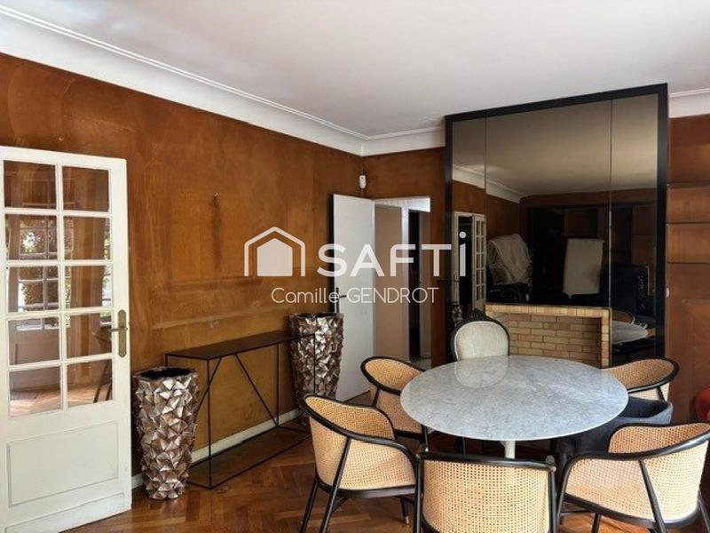 Maison - 312 m² - 7 pièces